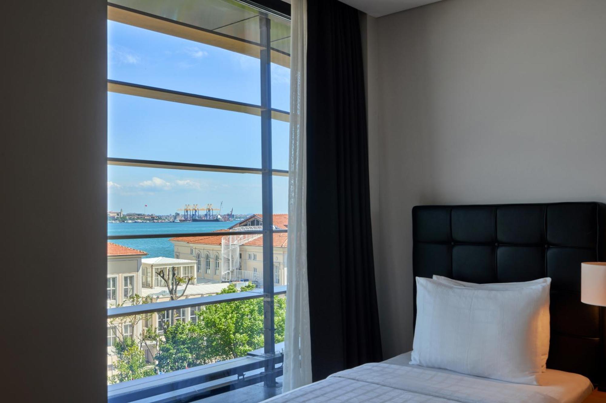 Metropolitan Hotels Bosphorus - Special Category Istanbul Bagian luar foto