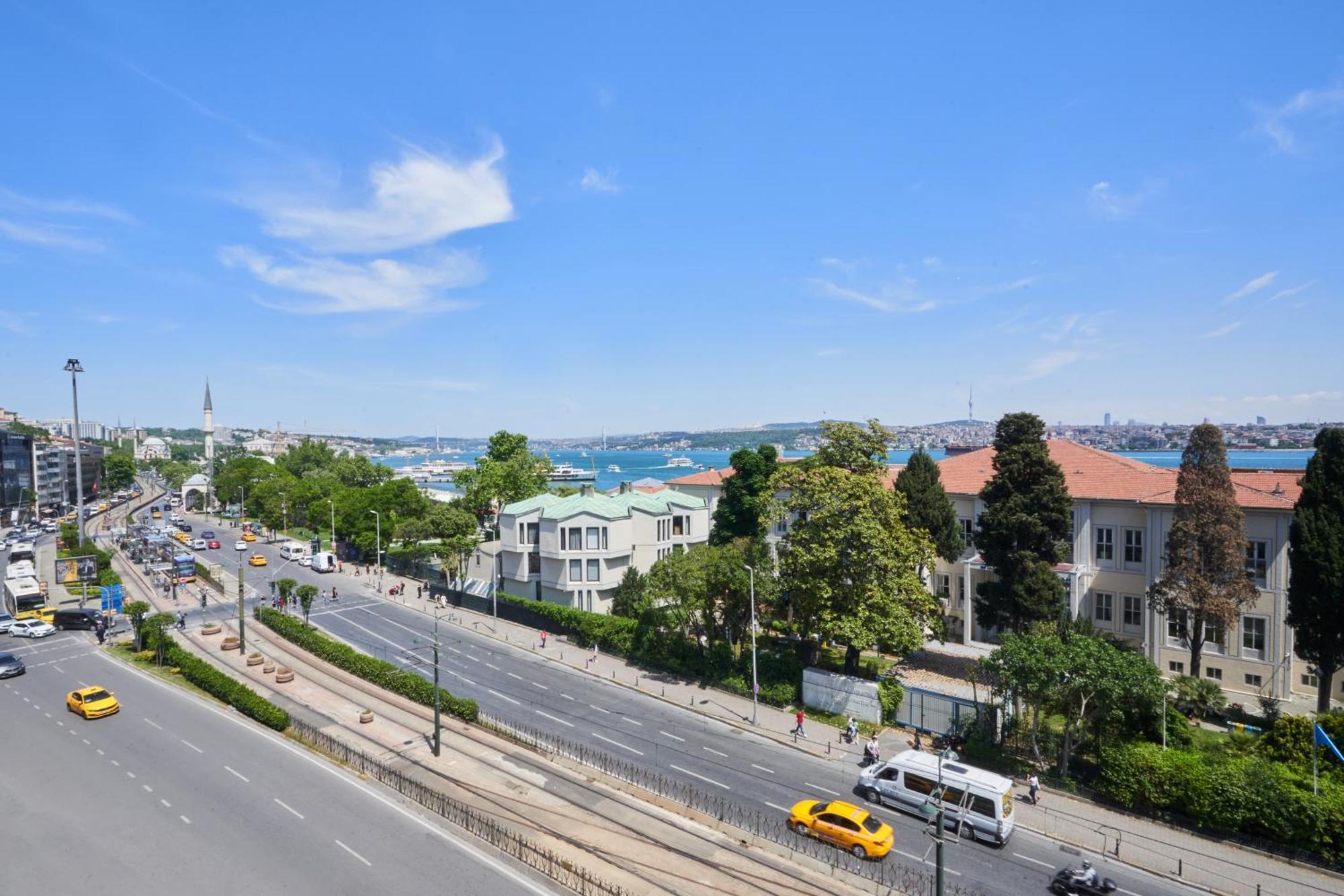 Metropolitan Hotels Bosphorus - Special Category Istanbul Bagian luar foto